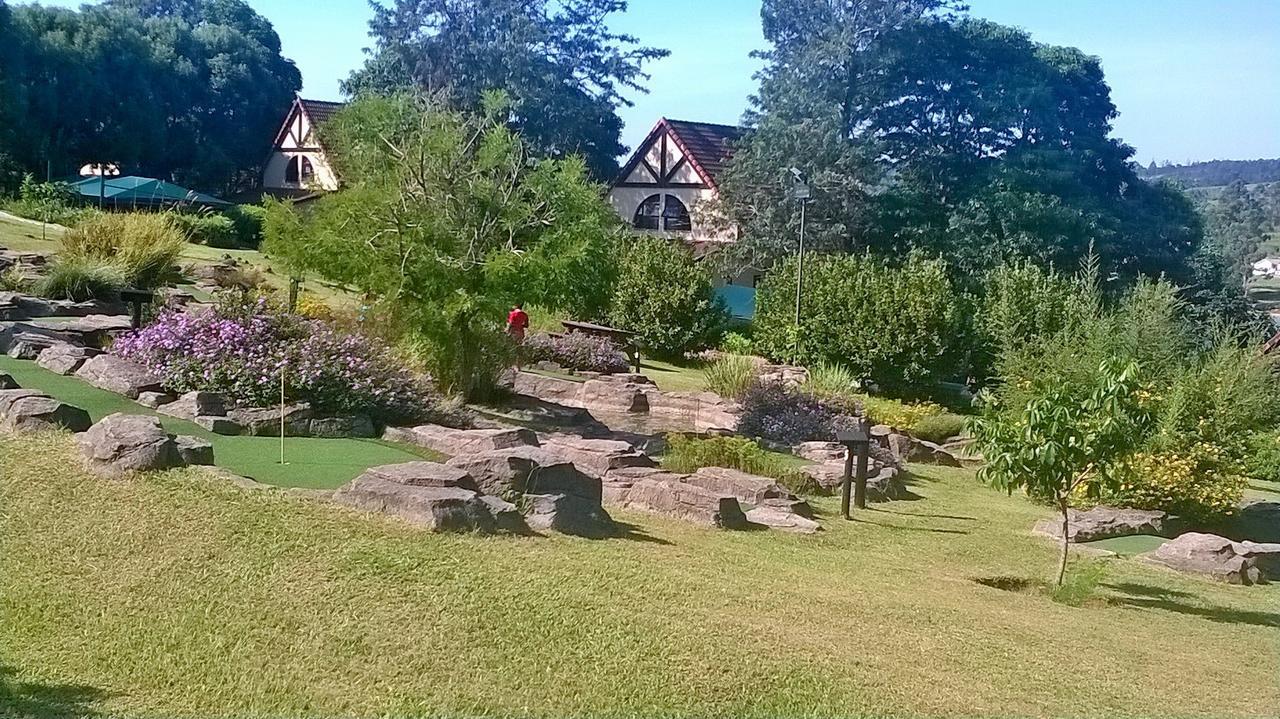 Pine Lake Resort Уайт Ривър Екстериор снимка